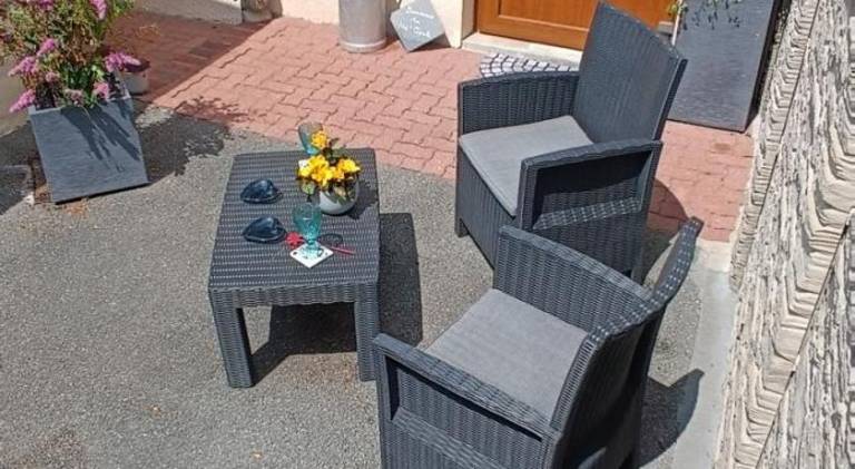 Rental apartment with patio | Dogs allowed in Montreuil