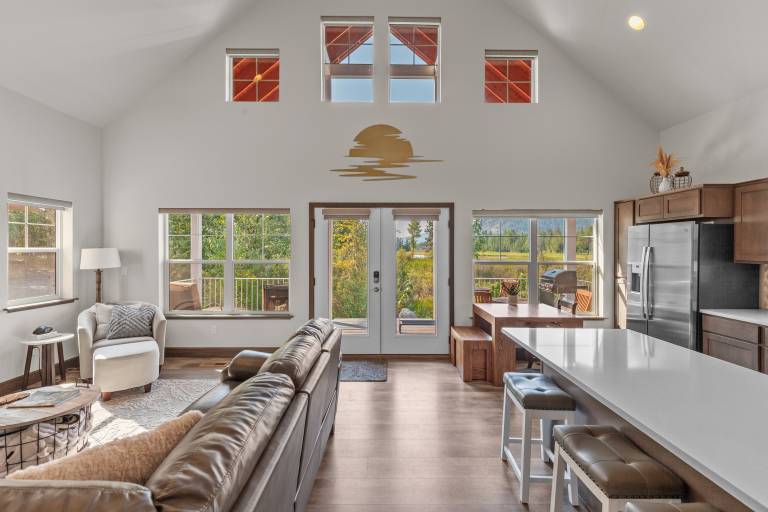 New Listing! Sunset Views Dover Bay Bungalow Retreat Private Deck BBQ — photo 3