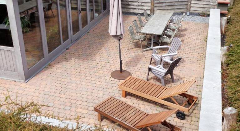 Vacation home with hot tub in Dinant