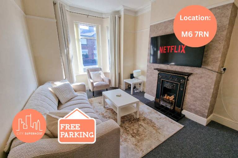 Salford Home Sleeps 10 By City SuperHost