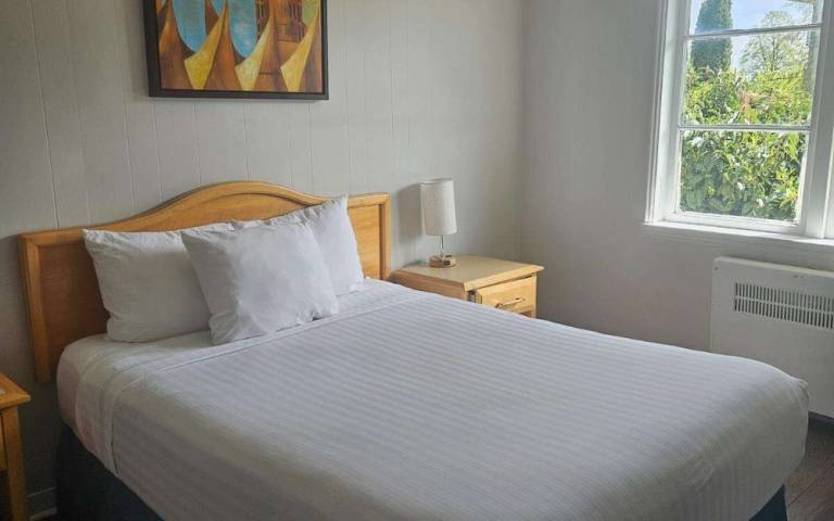 Motel  North Vancouver