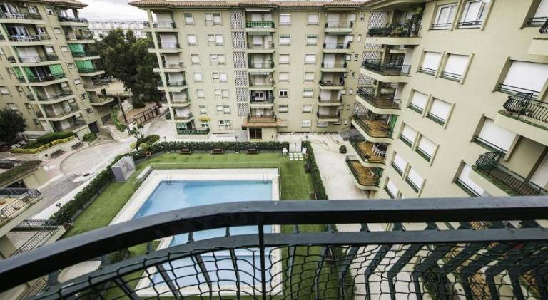 Fully equipped charming holiday apartment with private pool & patio | Close to the beach | Pet-friendly — photo 3