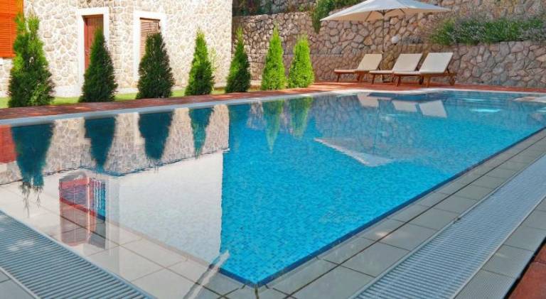 Villa with hot tub & pool | Dogs allowed in Opatija