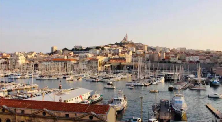 Holiday apartment | Next to Marseille Cathedral | Pet-friendly in Marseille
