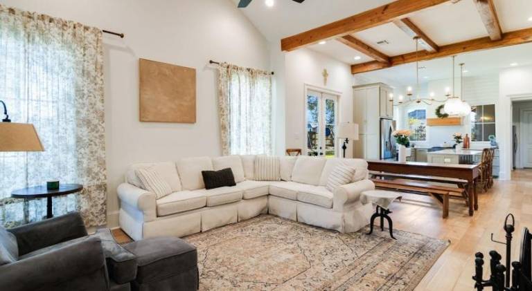 Holiday apartment | Pets allowed in Lafayette, LA