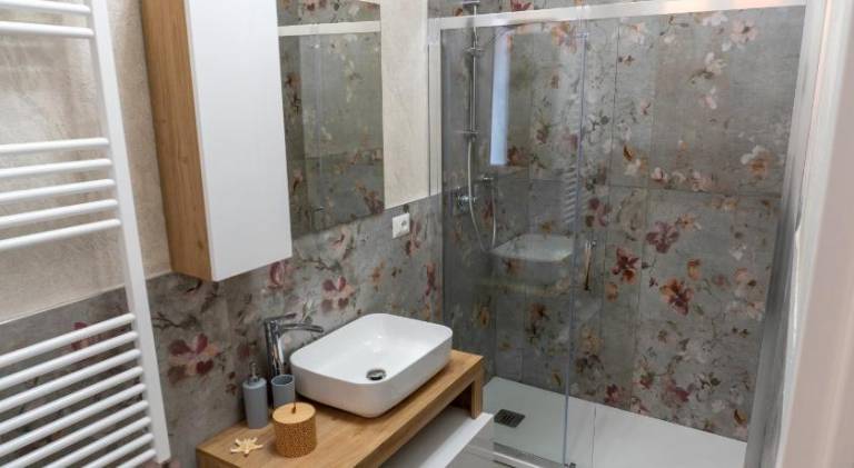 Serviced apartment with terrace | Next to the beach | Pets are welcome — photo 2