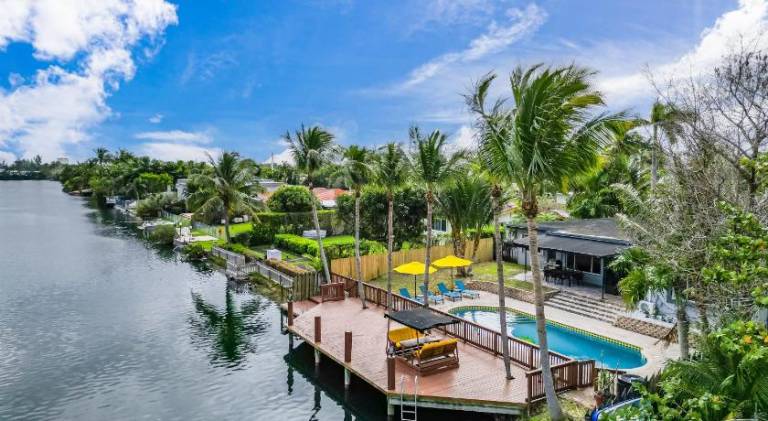 Ample vacation home with pool | Pet-friendly in Fort Lauderdale, FL