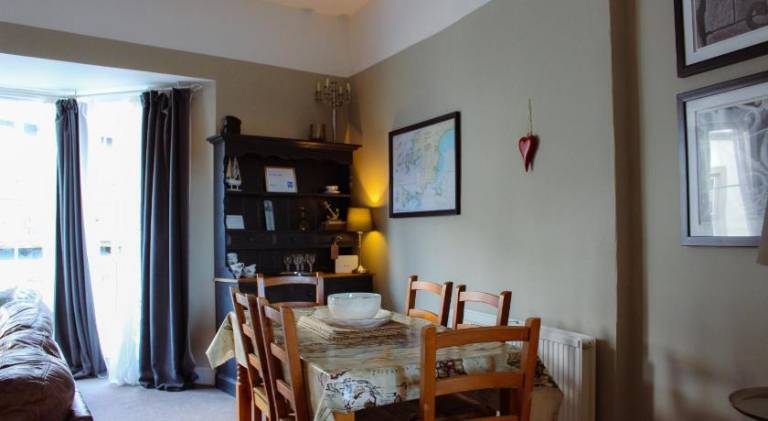 Rental apartment with 2 rooms for 5 persons — photo 2