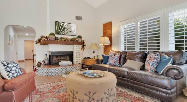 Fully equipped lovely villa with pool, garden & hot tub | Good for workation | Pets allowed in Riverside, CA