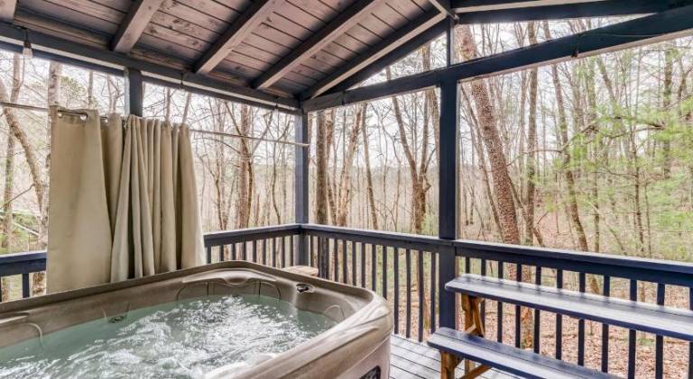 House with jacuzzi | Pet-friendly — photo 3