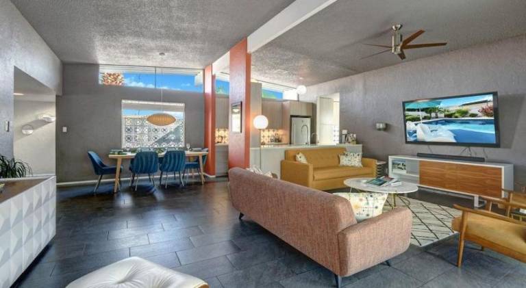 Vacation home with barbeque & pool — photo 3