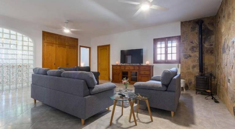 Nice house with pool | Pets are welcome — photo 2