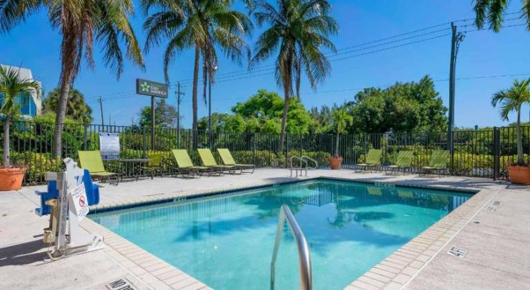 Extended Stay America Suites - West Palm Beach - Northpoint Corporate Park — photo 2