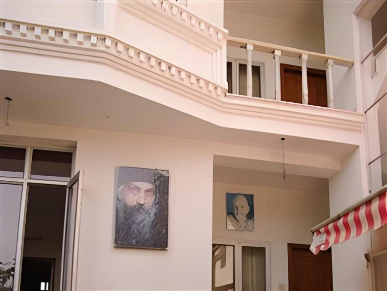 Hotel Zen in Rajnagar