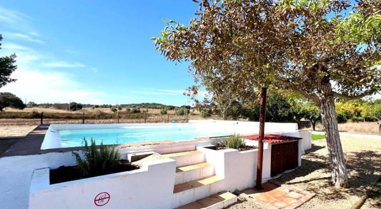 Ample house with barbeque, private pool & garden | Pets allowed — photo 5