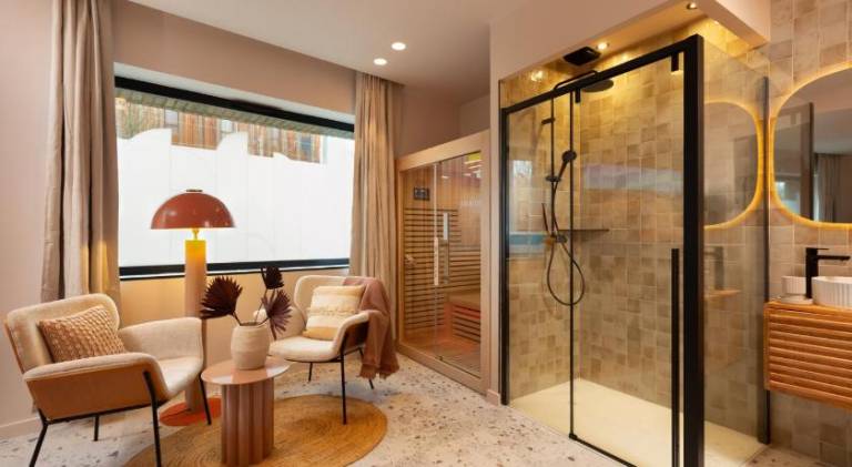 Holiday apartment with hot tub — photo 2