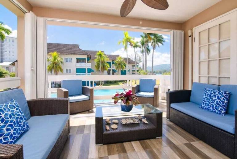 Condo  Montego Bay