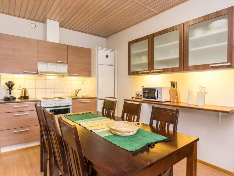 Vacation home with sauna, patio & barbeque | Nature view — photo 5