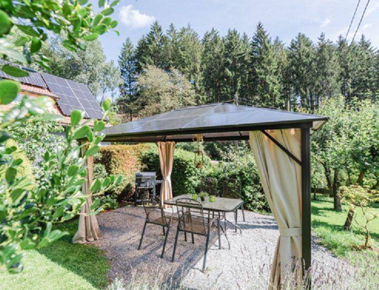 Vacation home with garden, patio & grill | Mountain view — photo 3