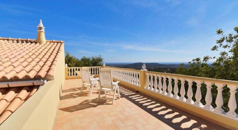 Fully equipped charming villa with private pool, garden & barbecue | Pets allowed — photo 2