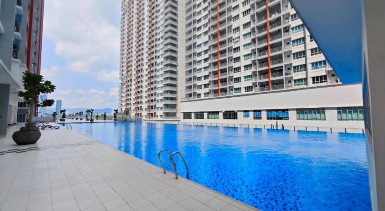 Exclusive Razak City Residence at Sungai Besi, Kuala Lumpur by LibertyHome. — photo 2