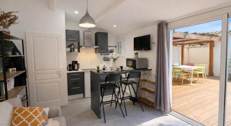 Vacation home with pool | Dogs allowed in St.-Rémy-de-Provence