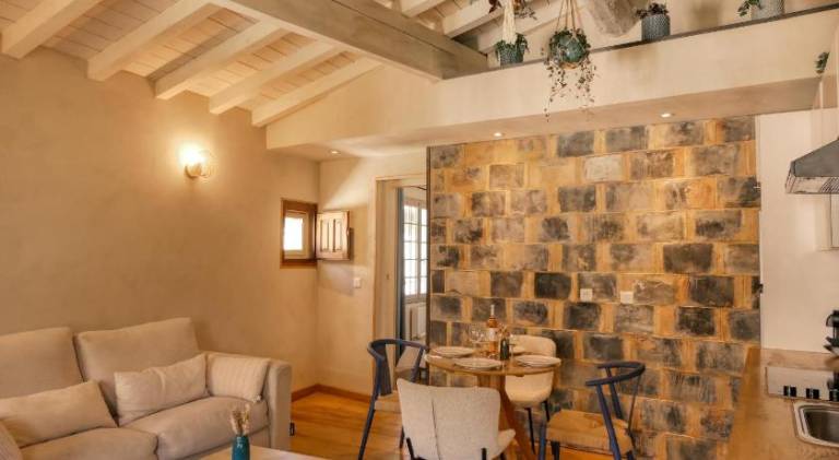 Holiday apartment | Close to Popes' Palace — photo 2
