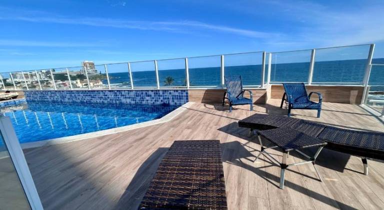 Apartment with pool — photo 5