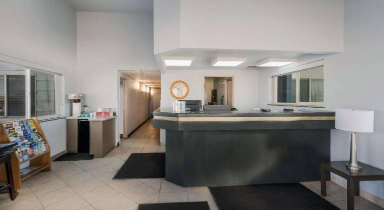 SureStay by Best Western Wells — photo 4