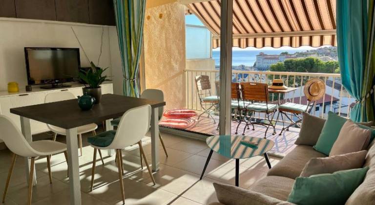 Rental apartment | Next to the beach | Pets allowed in Collioure