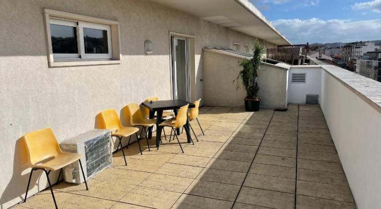 Holiday apartment with terrace & barbeque | Near Monastery of Santa Cruz — photo 4