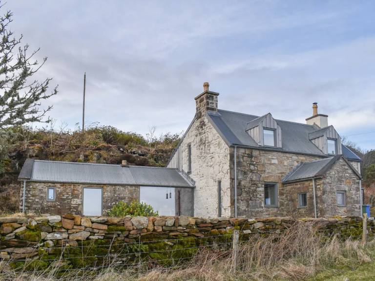 House  Elgol