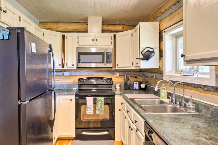 Cabin  Marshall