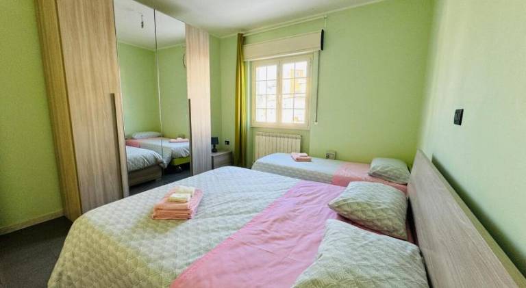 Rental apartment with 1 room for 6 persons — photo 5