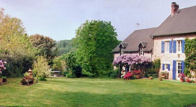 Captains Cabin, gite neuf dans ancienne maison campagne in Gueret