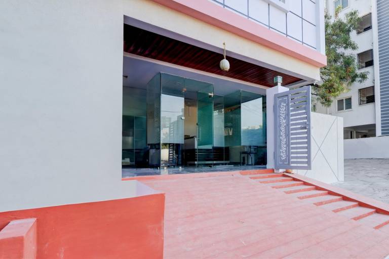 Super Townhouse Nanak Ram Guda Near WaveRock SEZ