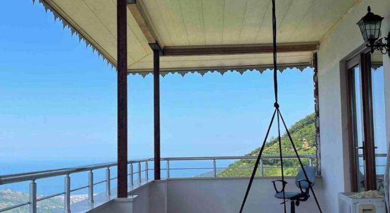 Vacation home with patio — photo 4