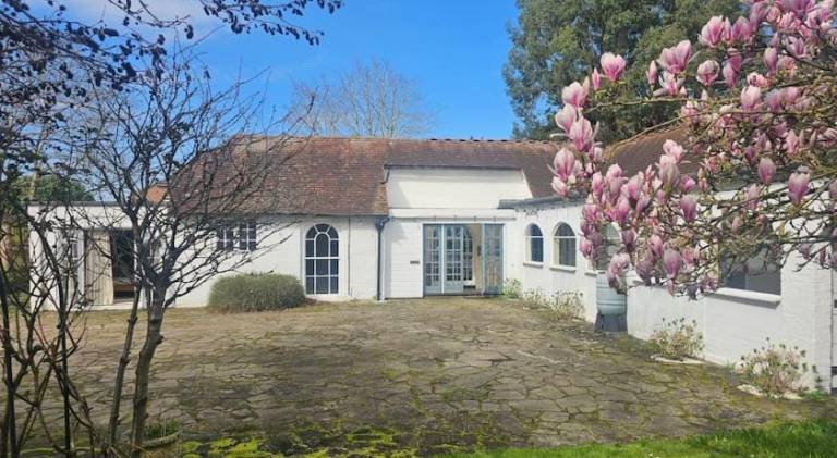 Charming vacation home | Dogs allowed in Guildford