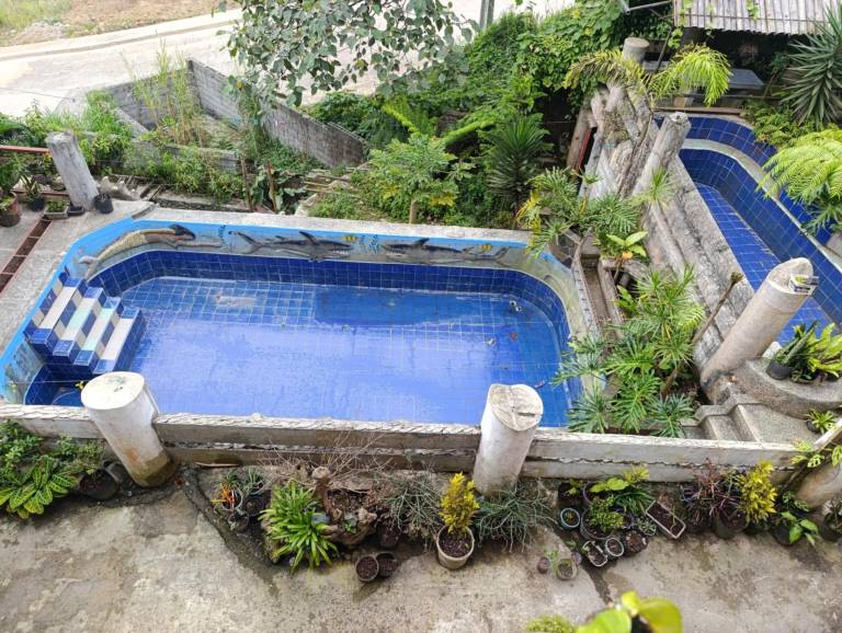 House  Santo Tomas Proper