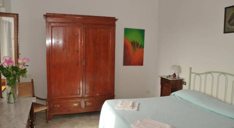 Farm with pool, BBQ & patio in Gambassi Terme