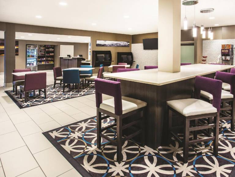 Cielo Hotel Bishop-Mammoth, an Ascend Collection Hotel — photo 4