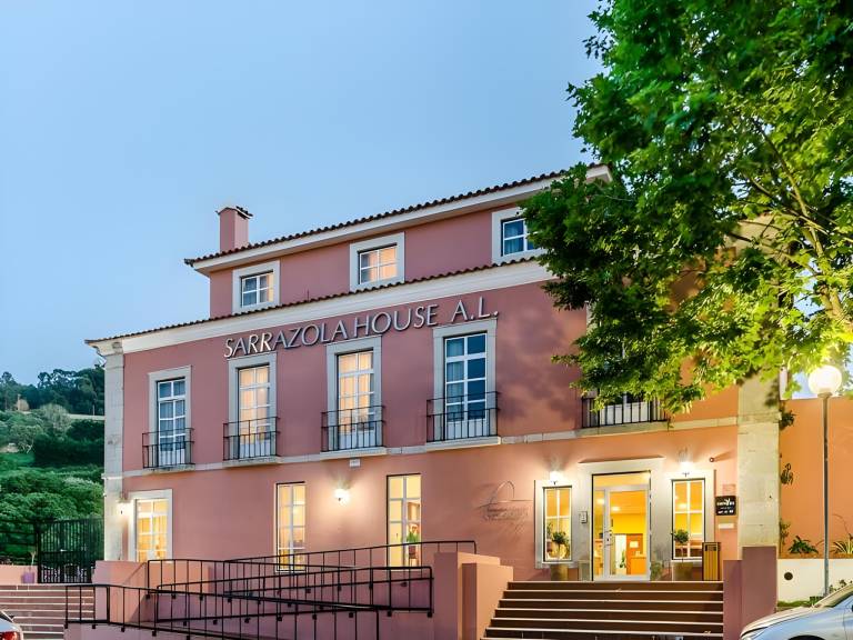 Sarrazola House in Sintra