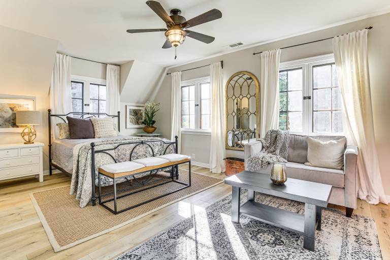 Steps to Lake Arrowhead Village: Chic Apartment in Lake Arrowhead, CA