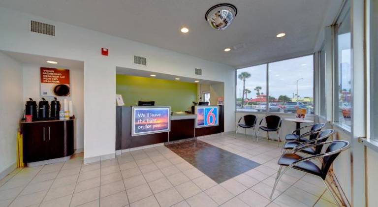 Motel 6 Cocoa Beach, FL — photo 3