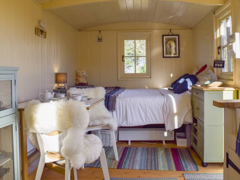 Cottage  Witney