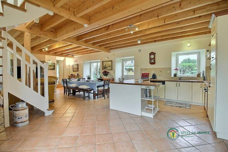 Gite with BBQ, terrace & garden — photo 2