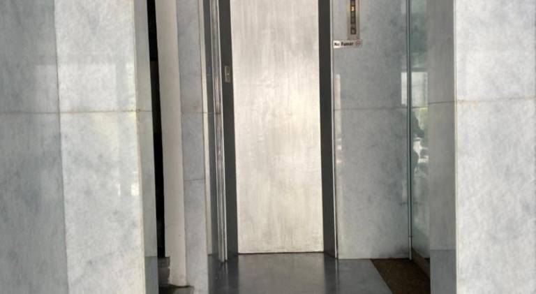 Serviced apartment with patio — photo 4