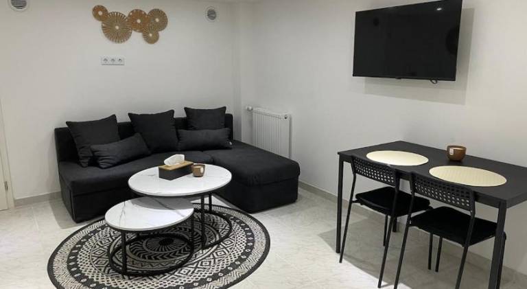 Holiday apartment with 1 room for 4 persons in Ruesselsheim