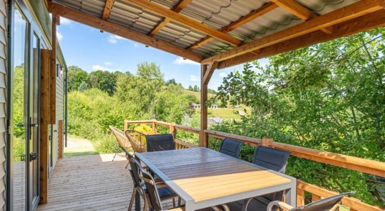 Vacation home with terrace — photo 3