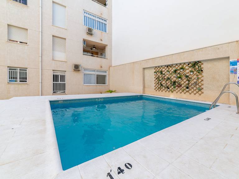 Holiday apartment with patio, pool & barbeque | Sea view | Good for workation — photo 2